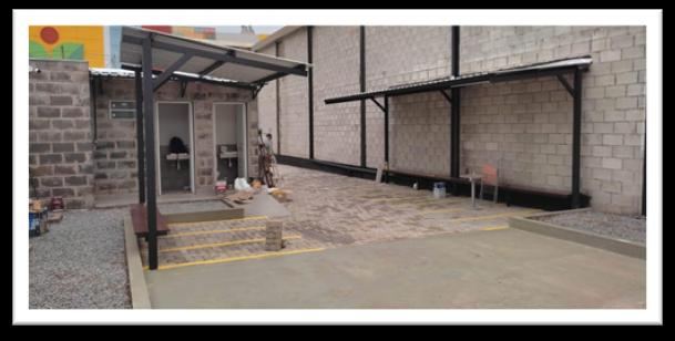 Área externa e pátio construídos pela No Eixo Engenharia